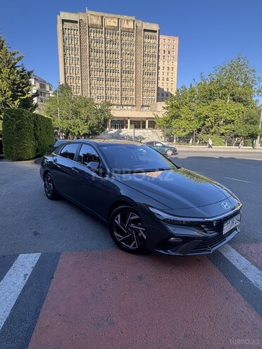 Hyundai Elantra-2