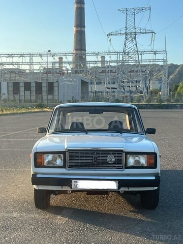 LADA (VAZ) 2107-1