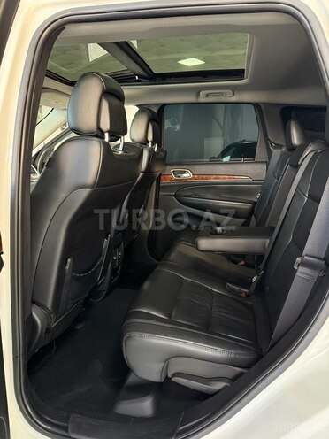 Jeep Grand Cherokee-14