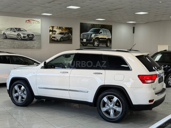 Jeep Grand Cherokee-9