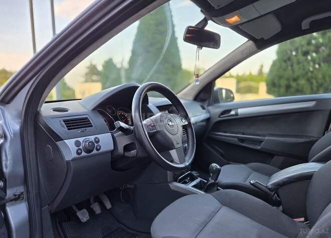Opel Astra-10
