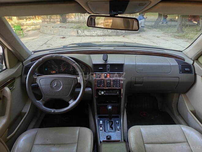 Mercedes C 220-18