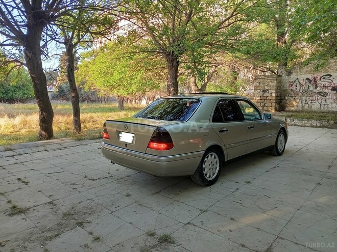 Mercedes C 220-8