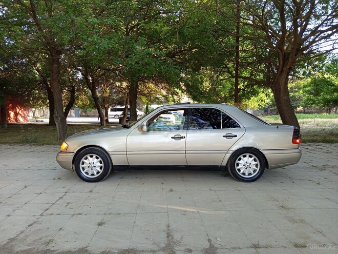 Mercedes C 220-3