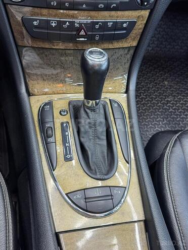 Mercedes E 350 4MATIC-15