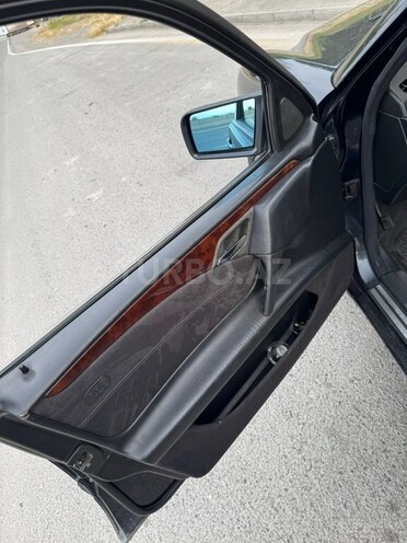Mercedes E 230-7