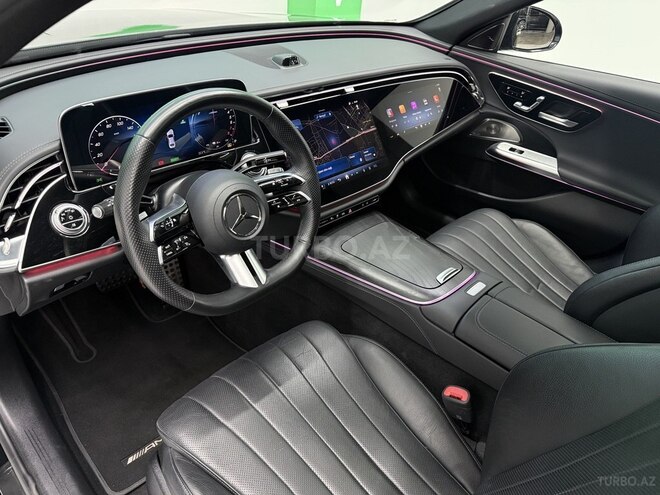 Mercedes E 300 e-7