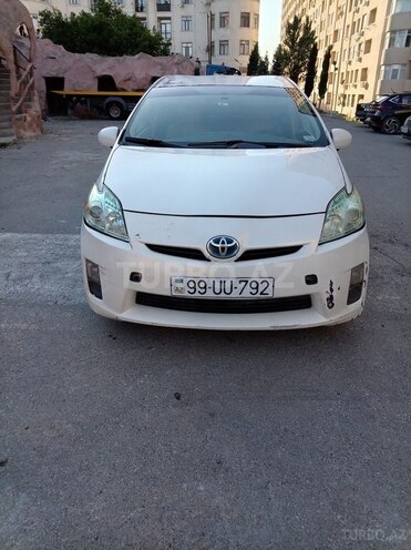 Toyota Prius-1