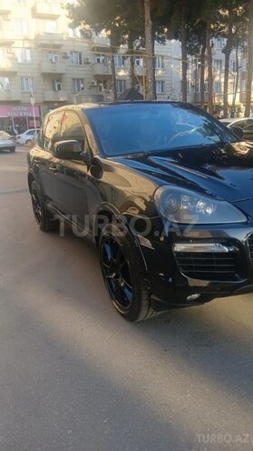 Porsche Cayenne-3
