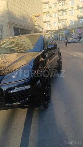 Porsche Cayenne-4