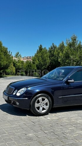 Mercedes E 240-5