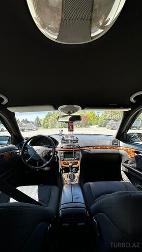 Mercedes E 240-16