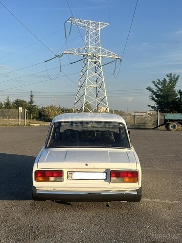 LADA (VAZ) 2107-2