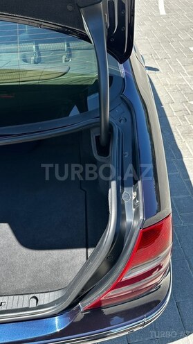 Mercedes E 240-18