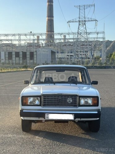 LADA (VAZ) 2107-1
