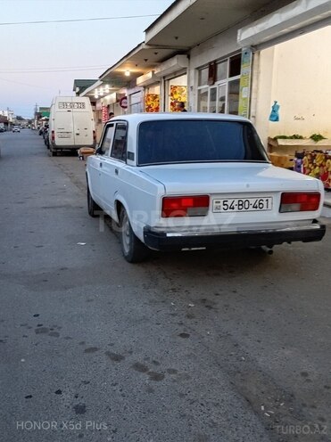 LADA (VAZ) 2107-2