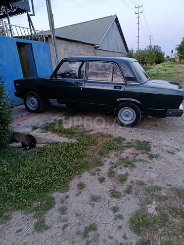 LADA (VAZ) 2107-4