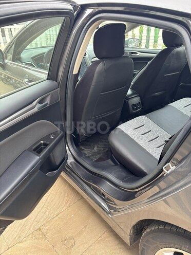 Ford Fusion (North America)-12
