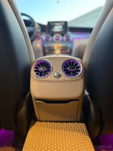 Mercedes C 300-8