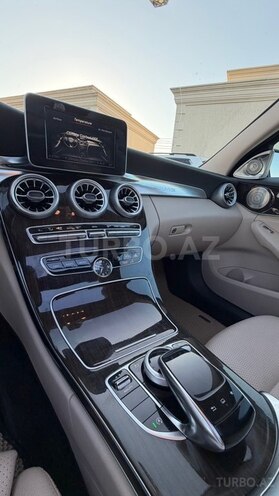 Mercedes C 300-11