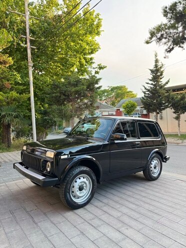 LADA (VAZ) Niva-2