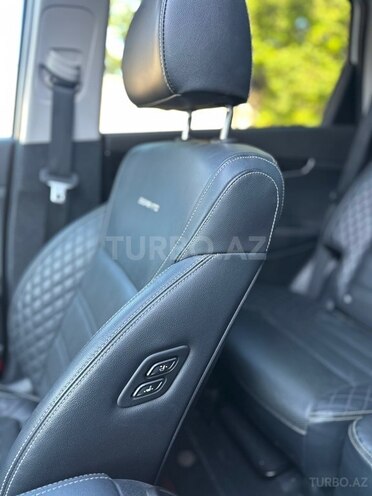 Kia Sorento-12