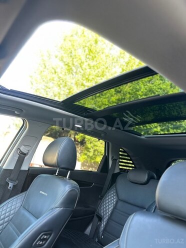 Kia Sorento-13