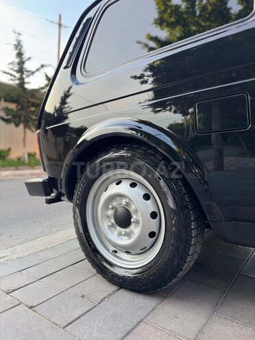 LADA (VAZ) Niva-17