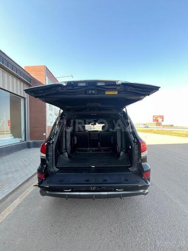 Lexus LX 570-18