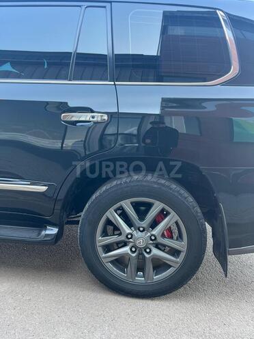 Lexus LX 570-10