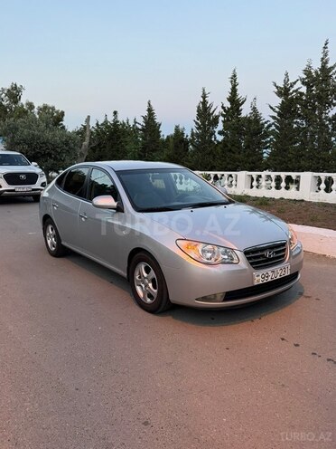 Hyundai Avante-3