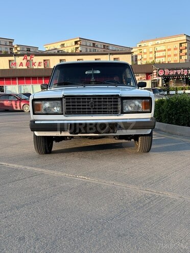 LADA (VAZ) 2107-1