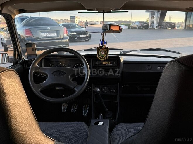 LADA (VAZ) 2107-8