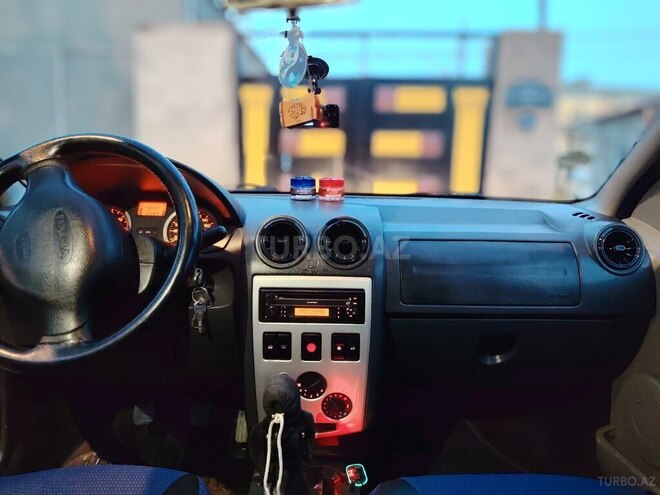 Dacia Logan-7