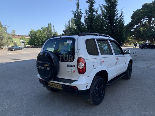 Chevrolet Niva-6