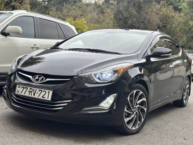 Hyundai Elantra-2
