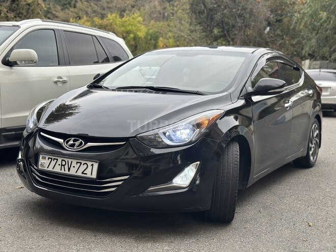 Hyundai Elantra-1