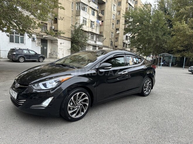 Hyundai Elantra-4