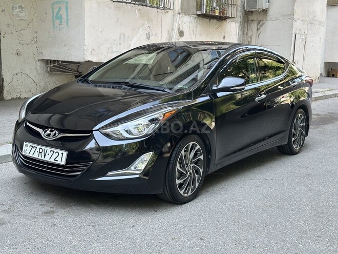 Hyundai Elantra-13