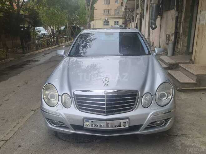 Mercedes E 220-1