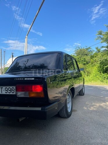 LADA (VAZ) 2107-4