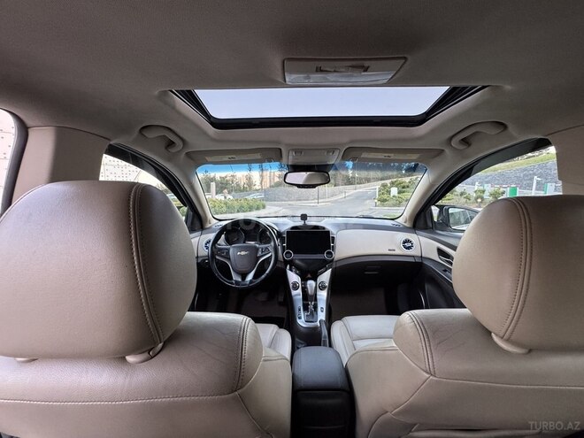 Chevrolet Cruze-14