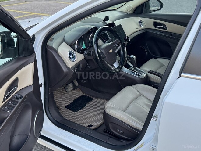 Chevrolet Cruze-8