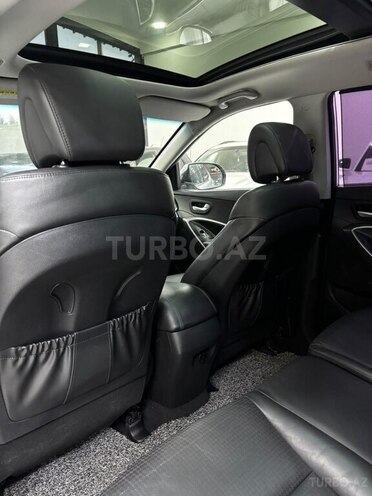 Hyundai Santa Fe-11