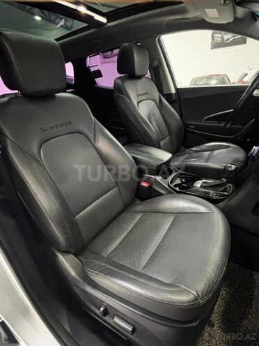 Hyundai Santa Fe-15