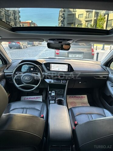 Hyundai Sonata-12