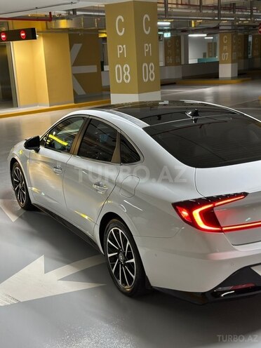 Hyundai Sonata-11