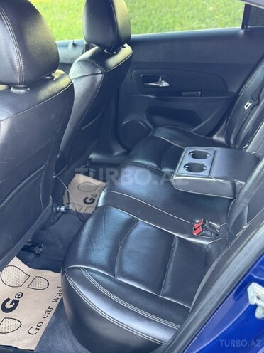 Chevrolet Cruze-9