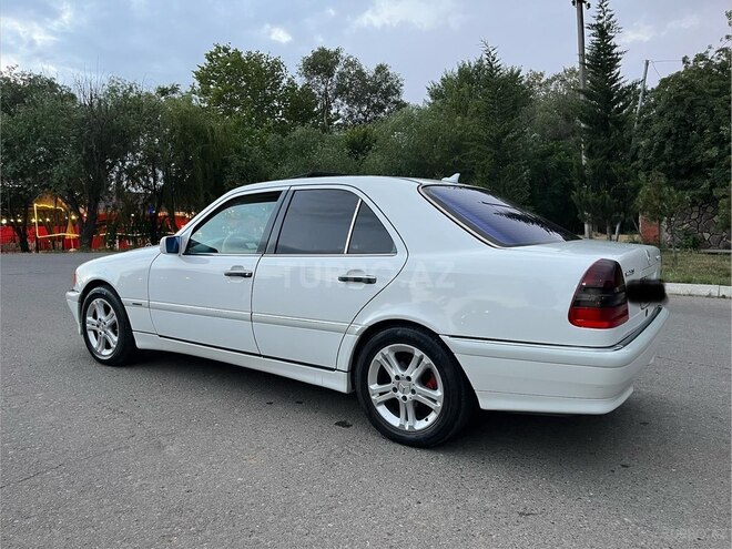 Mercedes C 230-9