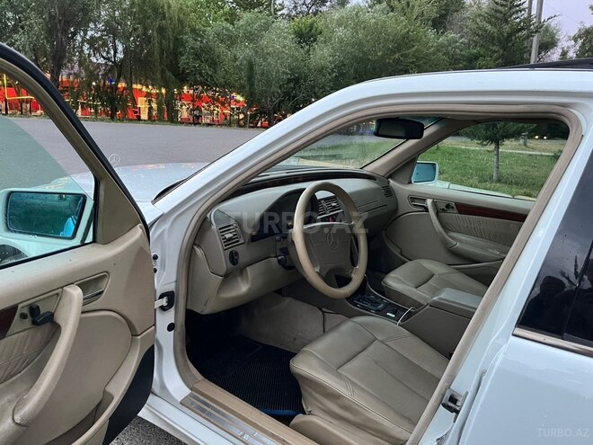 Mercedes C 230-12